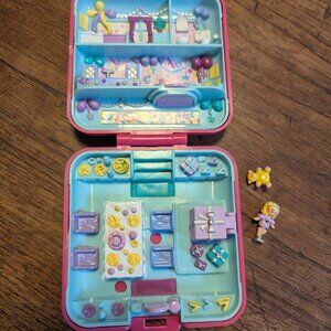 Polly Pocket Party Time Birthday Surprise